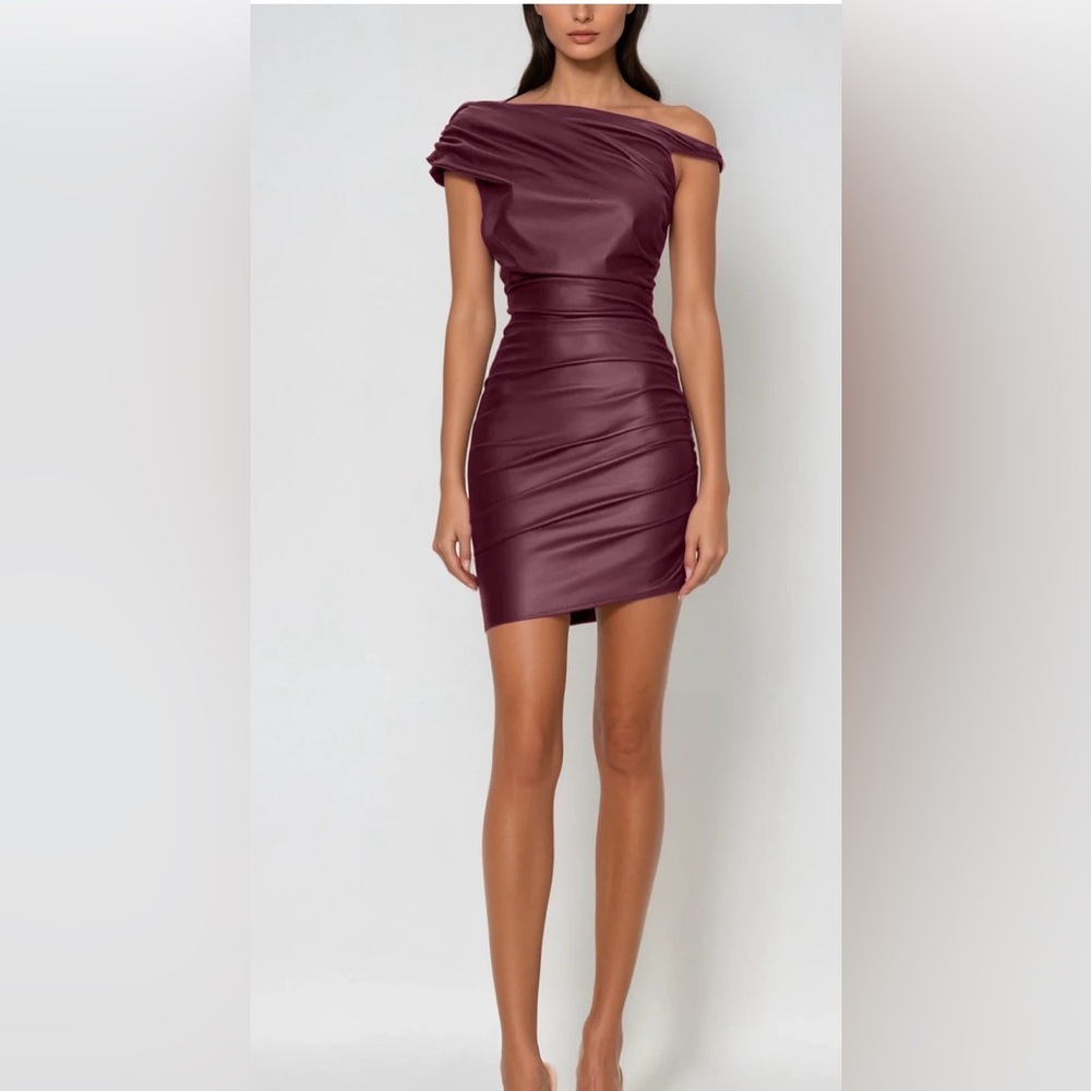 Elegant Burgundy Bodycon Faux Leather Dress